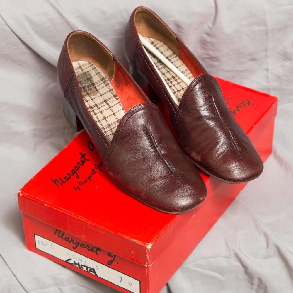 Margaret J Womens Shoes Brown Pumps 7